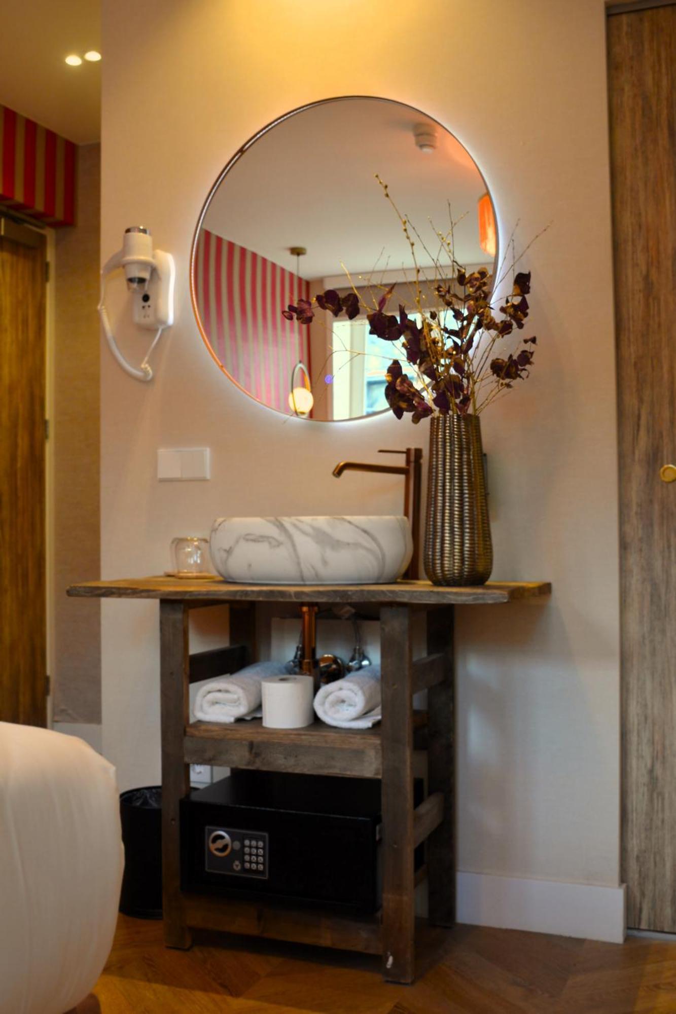 The Lif Boutique Hotel Амстердам Екстериор снимка